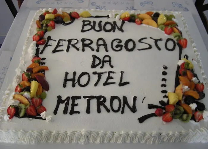 Metron Hotel 3*
