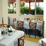 Hotel Metron 3*